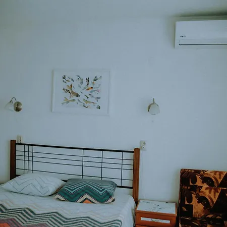 Къща за гости лора Синеморец