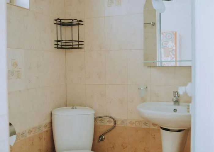 лора Къща за гости Синеморец