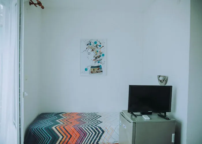 лора 3* Синеморец