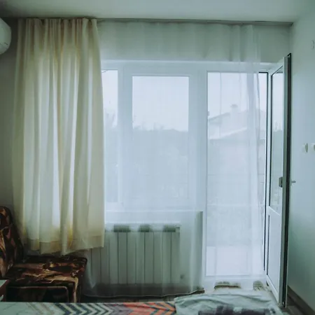 лора Guest house *