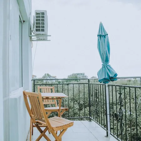 лора Guest house Sinemoretz